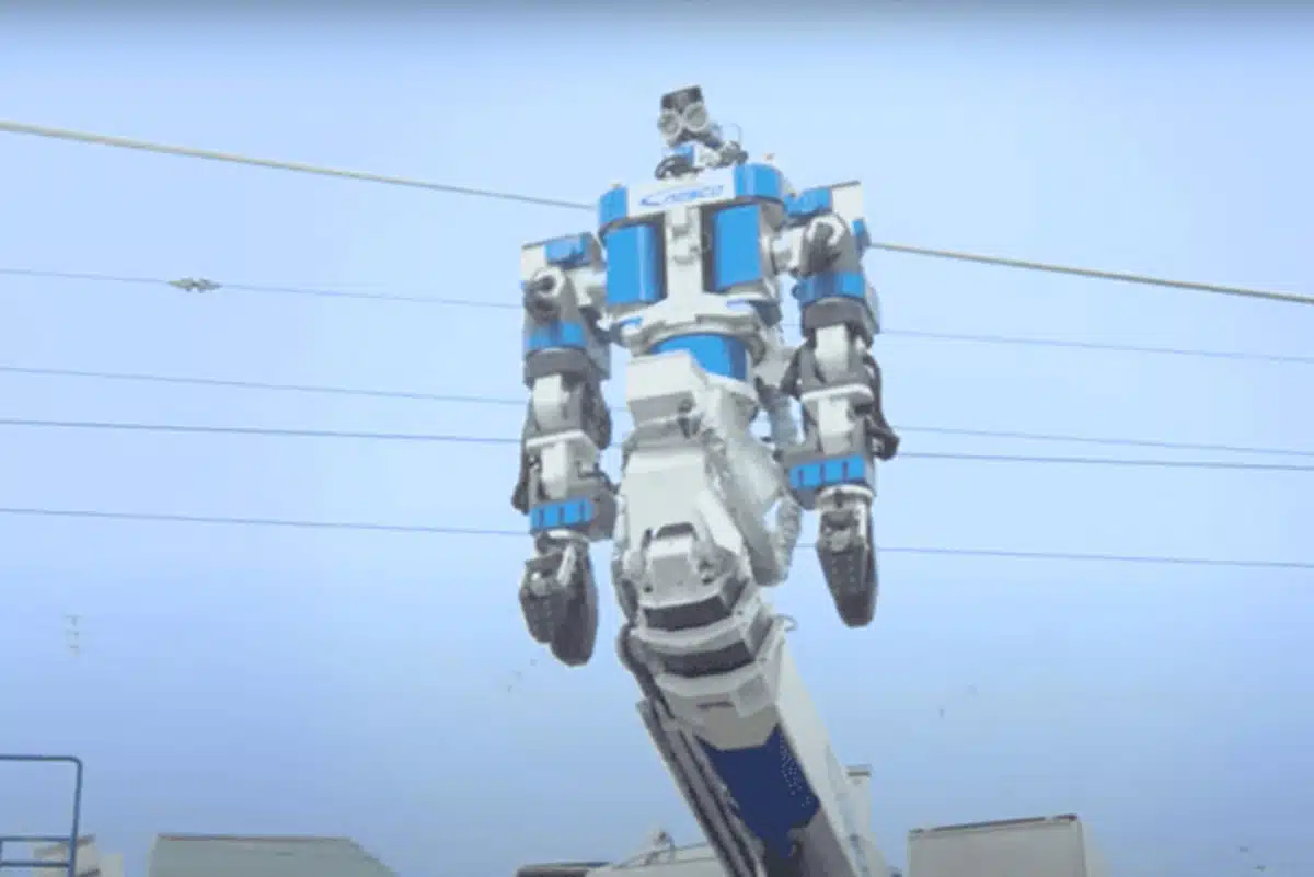 Japan Introduces Giant Robots Railway Maintenance Repairs